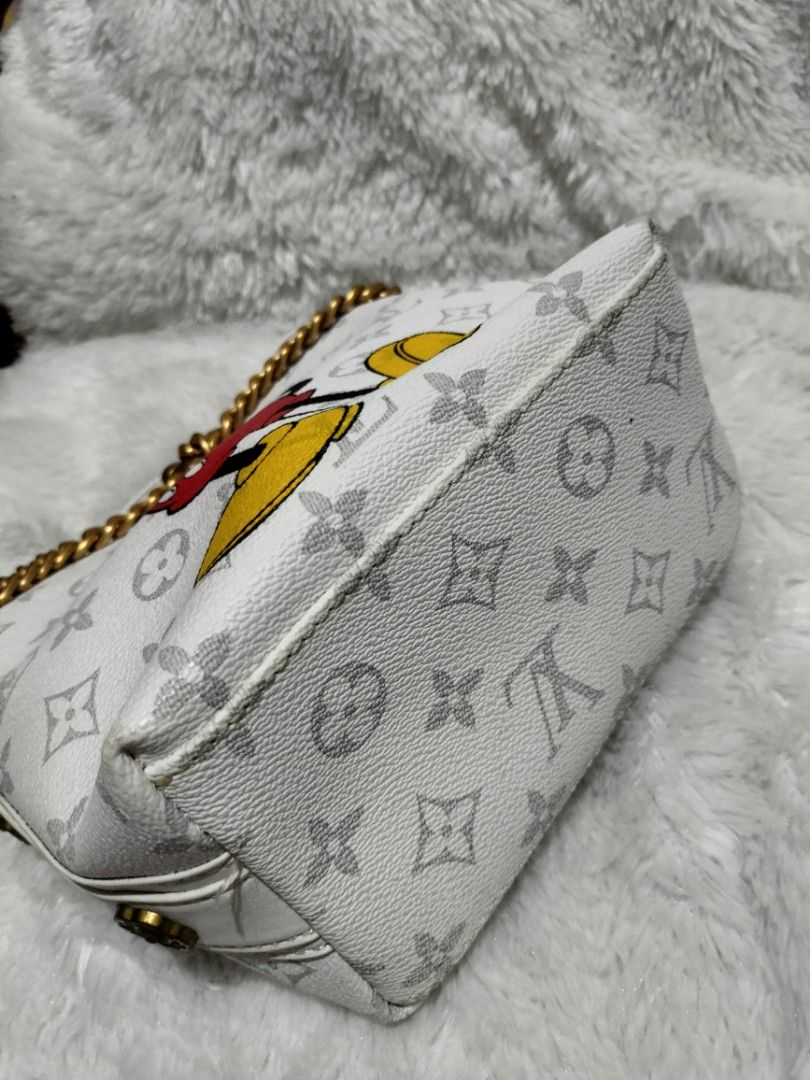 Louis vuitton store tas mickey mouse