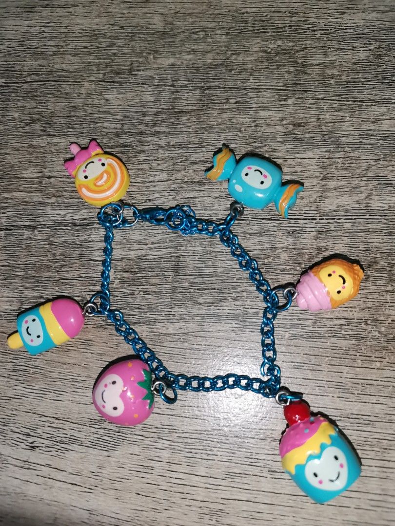 Smiggle outlet charm bracelet