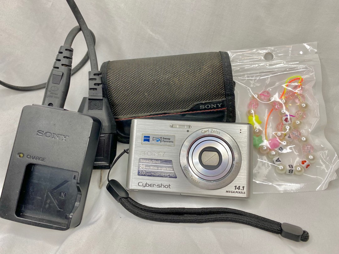 SONY CYBERSHOT DSCW550, Photography, Cameras on Carousell