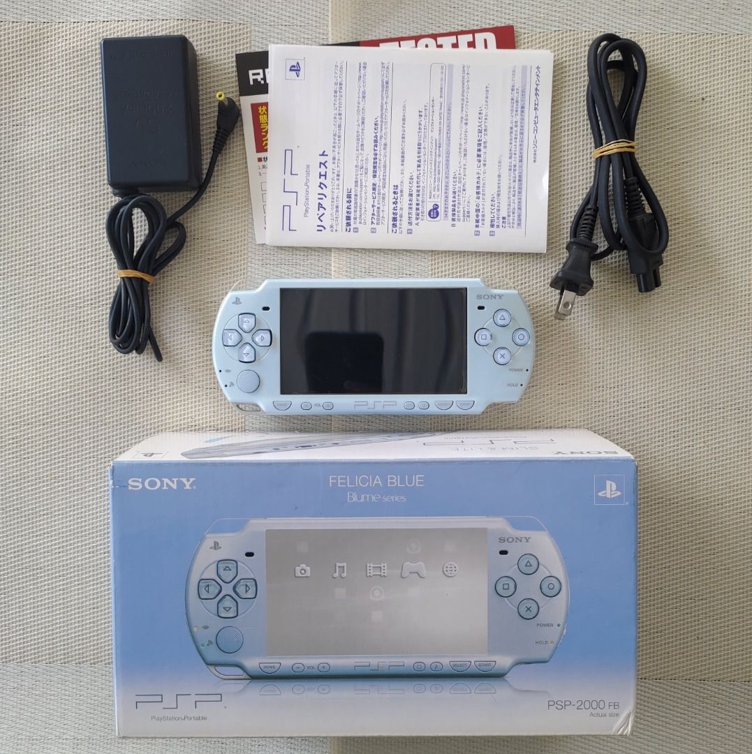 Sony PlayStation Portable PSP 2000 Blume Series Felicia Blue Full Set, Video Gaming, Video Game