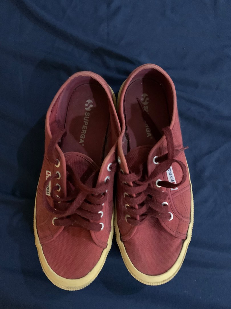 superga maroon