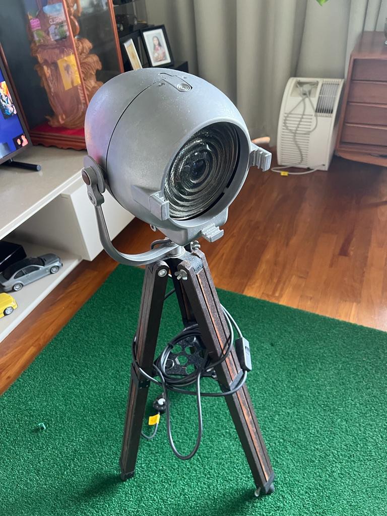 floor lamp camera