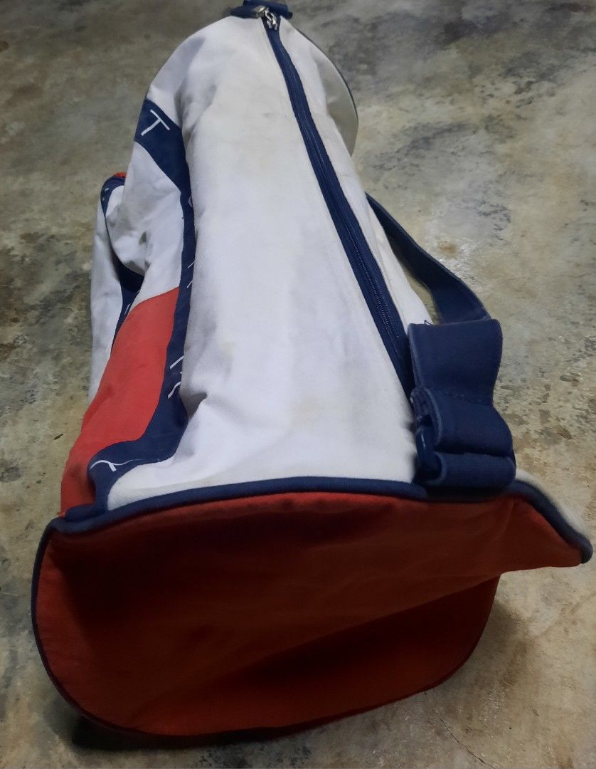 Vintage 90s Tommy Hilfiger flag spellout lined colours block