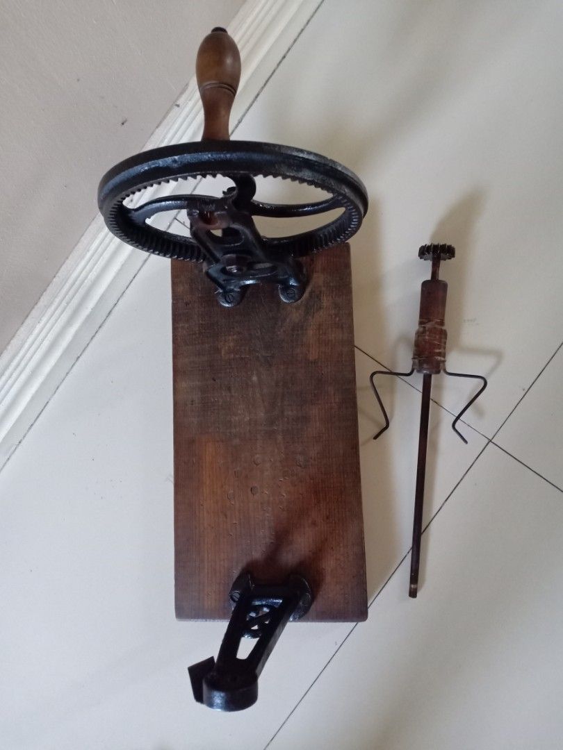 Vintage Cast Iron Thread Winder on Carousell