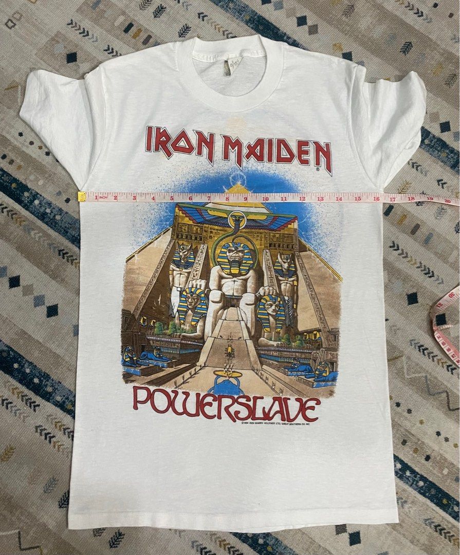 garn Kæledyr vedholdende Vintage rare iron maiden powerslave tour concert shirt, Men's Fashion, Tops  & Sets, Tshirts & Polo Shirts on Carousell