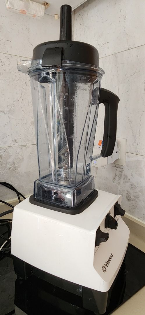 香港版Vitamix tnc 5200 全營養攪拌機, 家庭電器, 廚房電器, 榨汁機及