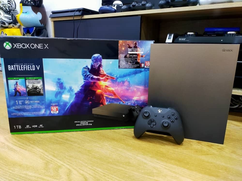 Xbox One X 1TB Console – Gold Rush Special Edition Battlefield V Bundle