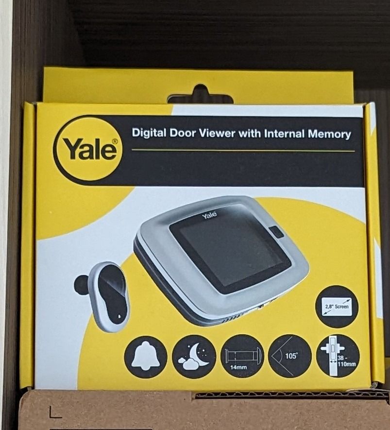 Yale Basic Digital Door Viewer DDV1 [Black], Furniture & Home Living