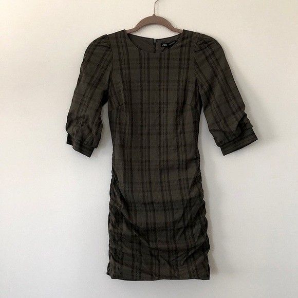 Zara Green Plaid Mini Dress Side Ruched, Women's Fashion, Dresses & Sets, Dresses on Carousell Zara Green Plaid Mini Dress Side Ruched, Women's Fashion, Dresses & Sets, Dresses on Carousell