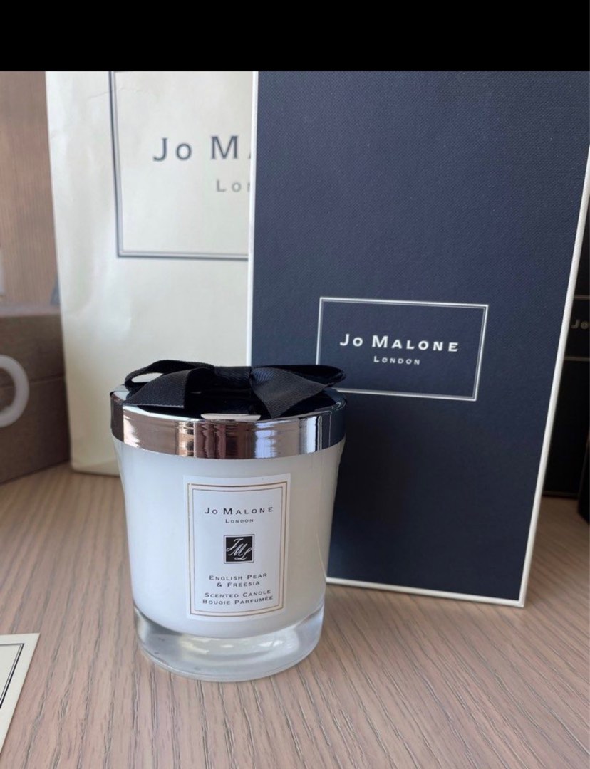 現貨⭐️ Jo Malone Candle English Pear Freesia 蠟燭 200g 英國梨與小蒼蘭, 傢俬＆家居, 家居香薰