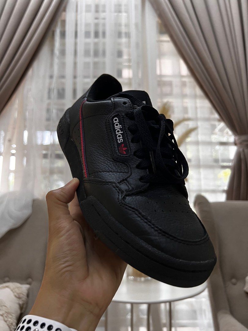 Continental 8 all black outlet