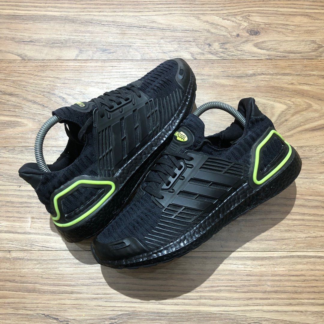Adidas ultra boost hitam hotsell
