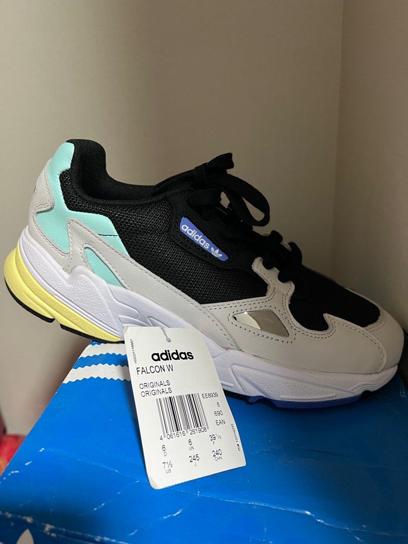 W top falcon adidas