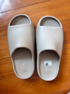 （分類：）位於 。 由 hyeonny 提交（商品編號 1246449645，圖片 1）。簡介： 。