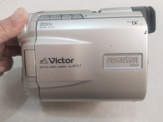Affordable Victor Digital Video Camera GR-DVL7 PROGRESSIVE 500 JAPAN 😍👌
AS IS / untested