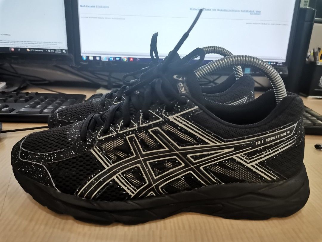Asics Gel Contend 4 Black Very2 Like New Men s Fashion