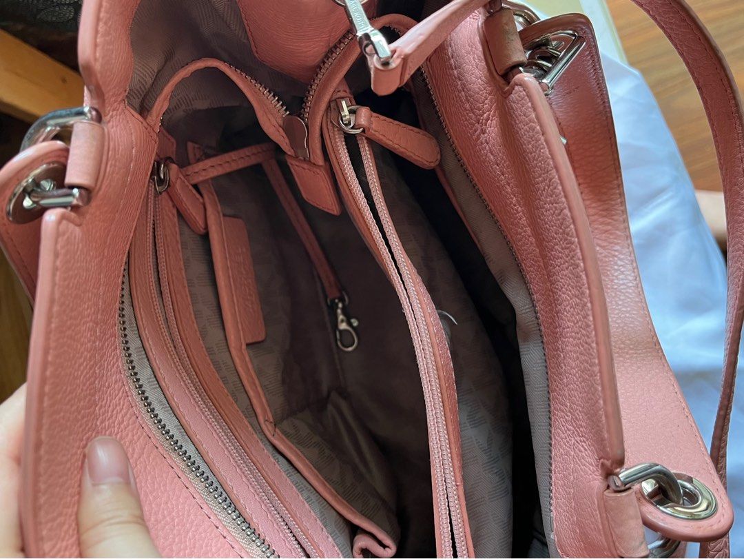 Pale pink michael kors purse clearance