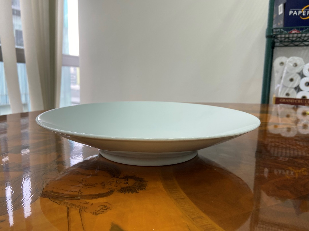 Big round plate, Furniture & Home Living, Kitchenware & Tableware