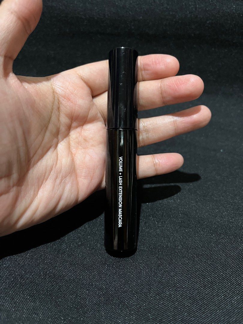 BLK Volume + Lash Extension Mascara (Category: Makeup) located in Manila. Submitted by chocoscorner (Listing ID 1246469687, Image 2). Description: 🐾 Product name: BLK Day Volume and Lash Extension Mascara in Black 🐾Used for: Eye Lashes 🐾Condition: Used 3 times, around 98% remaining 🐾Usual brand new cost: Around P399 (you may research) 🐾RFS: I am too oily 😭 All purchases comes with a freebie.