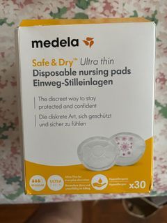 Medela Safe & Dry Ultra Thin Disposable Nursing Pads, 240-Pack