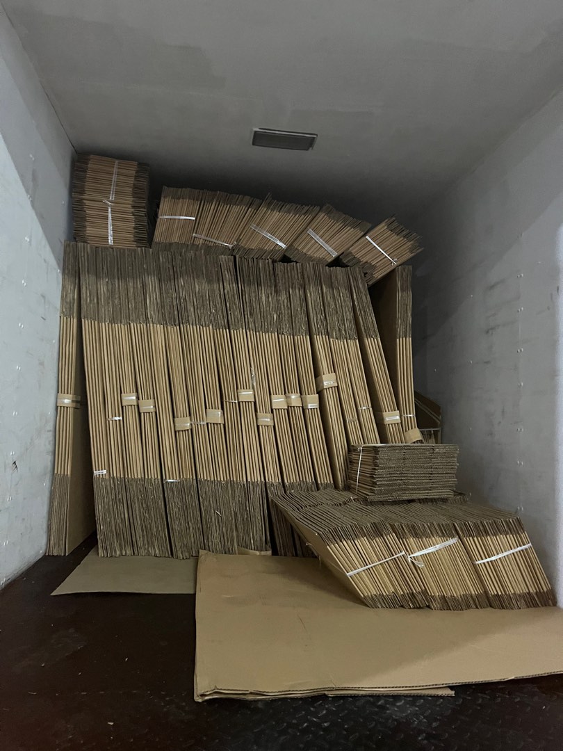 Bound to QC corrugated box FREE Print FREE Delivery!, Furniture & Home