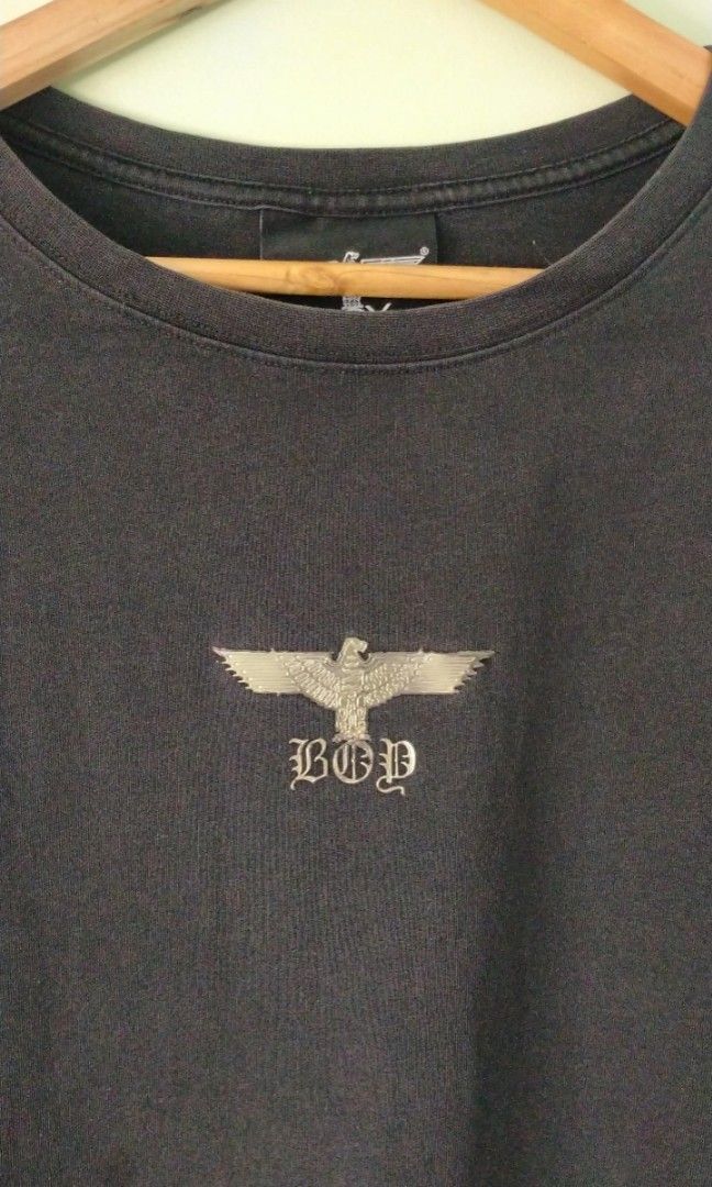 Boy London Shirt (Category: Tshirts & Polo Shirts ) located in Tuguegarao City. Submitted by uthrift (Listing ID 1246560457, Image 2). Description: BOY LONDON Condition : Very Good Color Rate : 9/10 Size : XL Dimes : 23.5x30.5 Issue : Sobrang liit 🤏🏻 na paint stain. Declare pa din natin 300.