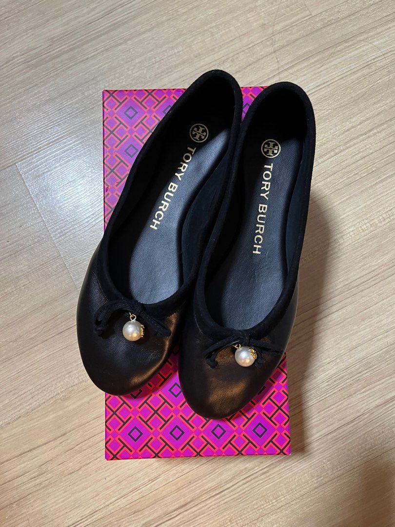 Tory charm hotsell ballet flat