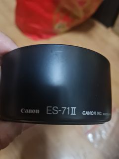Canon lens hood