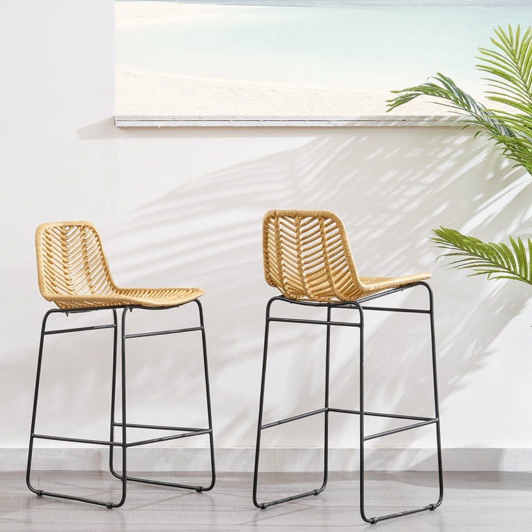 Castlery sales bar stool