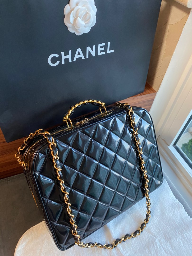 Chanel Vintage Chain Lunch Box Bag Quilted Patent Small