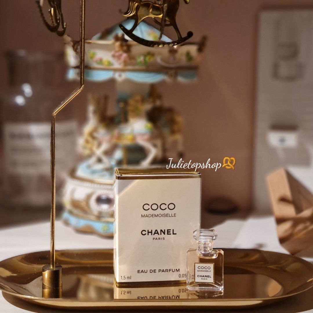 CHANEL N°5/N5 Eau De Parfum 1.5ml Travel Miniature, Beauty & Personal Care,  Fragrance & Deodorants on Carousell