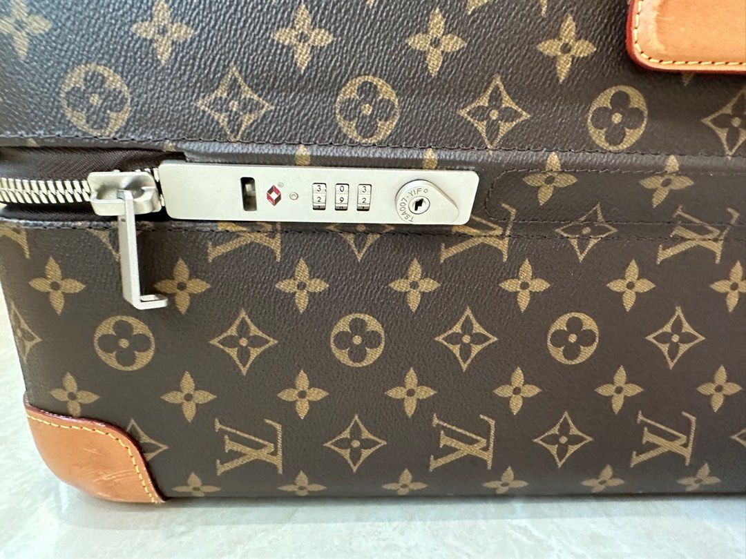 Louis Vuitton Monogram Canvas Horizon 70 Suitcase Louis Vuitton