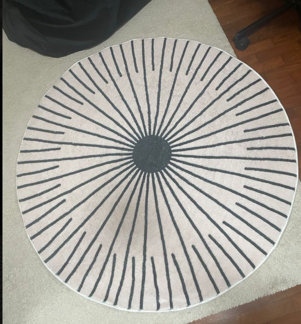 Circle Carpet (Ortun carpet from FortyTwo), Furniture & Home Living