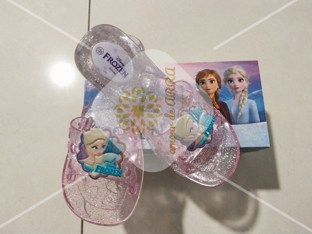 Frozen light up slippers clearance