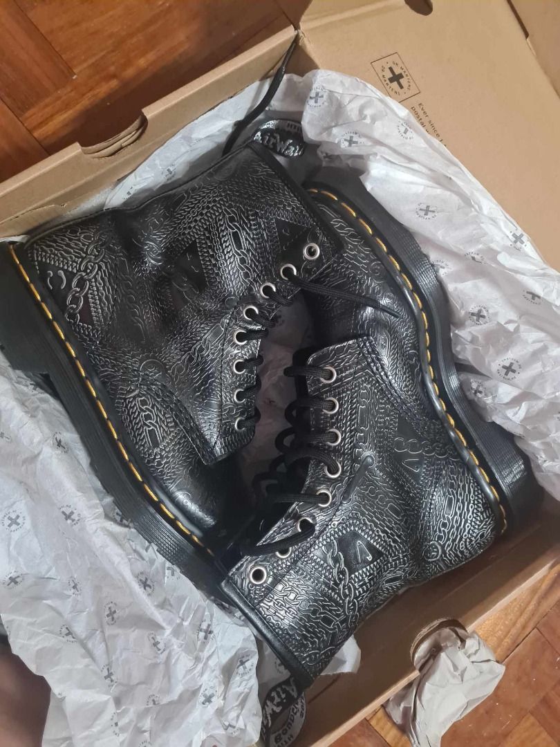 Dr. Martens 1460 Silver Arcadia Chain Emboss