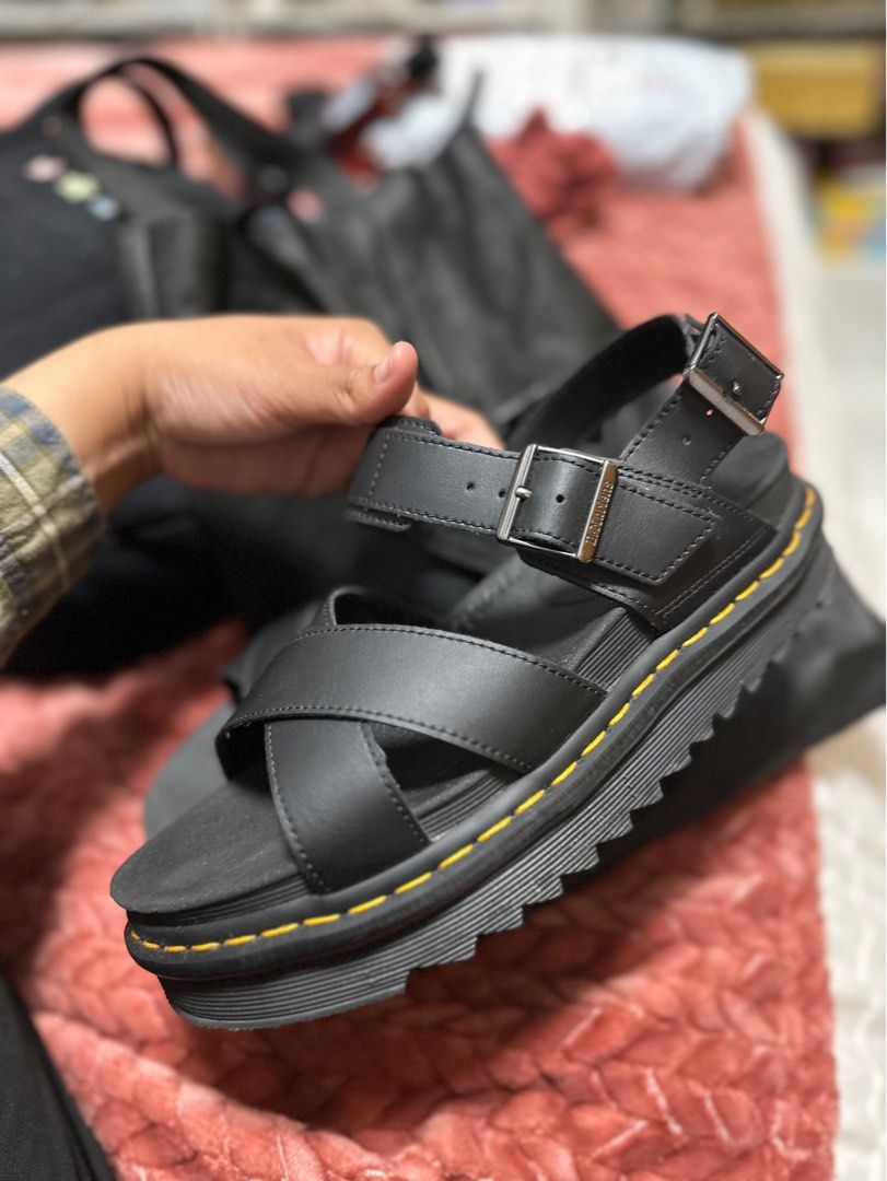 Dr marten 2024 sandals voss