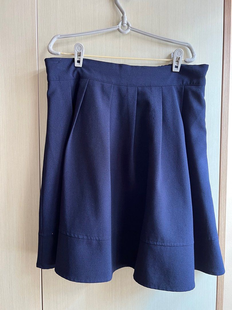 Elastic waist navy skirt hotsell