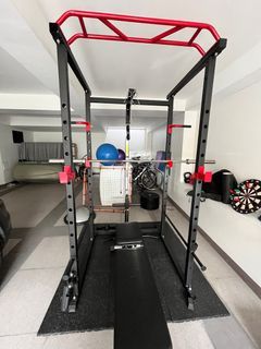Full Gym rack with flooring, barbell,& 60kg in Plates