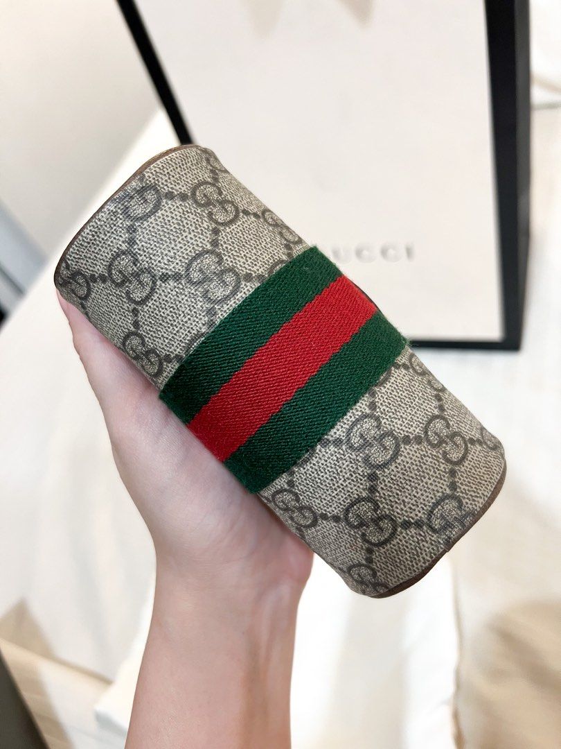 Gucci money pouch 2025