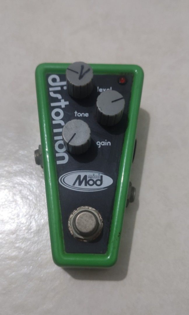 Guitar pedal, portable pedal charger & Amp foot switch, Mobile Phones