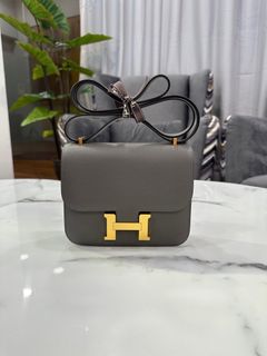 Hermes Mini Lindy Gris tourterelle ostrich Phw stamp U, Women's Fashion,  Bags & Wallets, Shoulder Bags on Carousell
