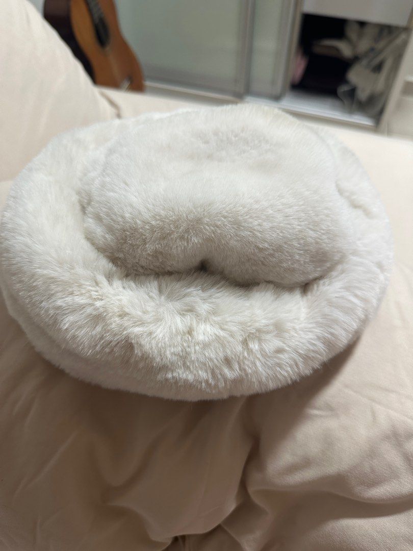 H&m fur hat sales