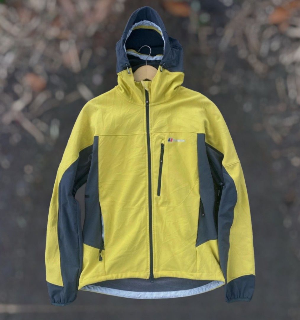 Jaket Gunung Berghaus Jorasses Softshell Hoodie