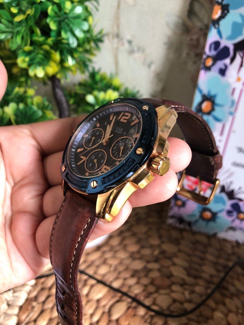 Jam guess men original Fesyen Pria Jam Tangan di Carousell