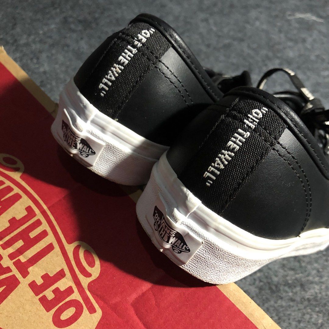 Vans store authentic webbing