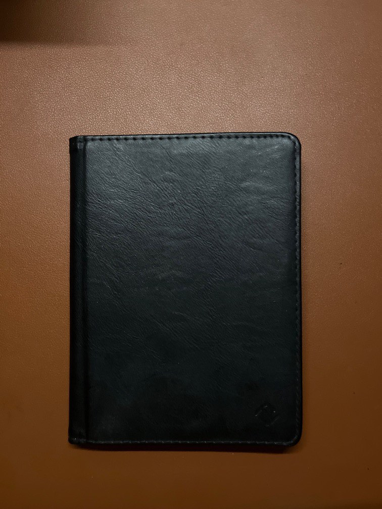 Kobo Clara HD leather case