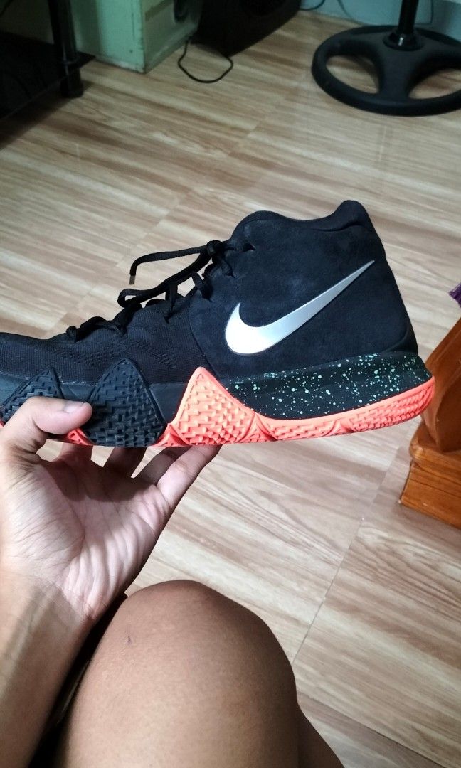 Kyrie 4 Silver Metallic