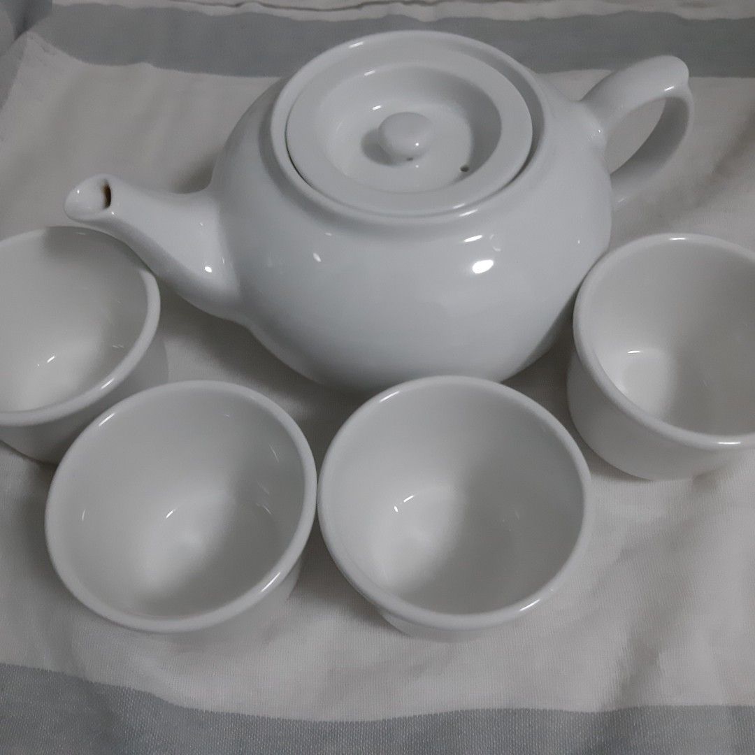Landex Porcelain Teapot Set, Furniture & Home Living, Kitchenware
