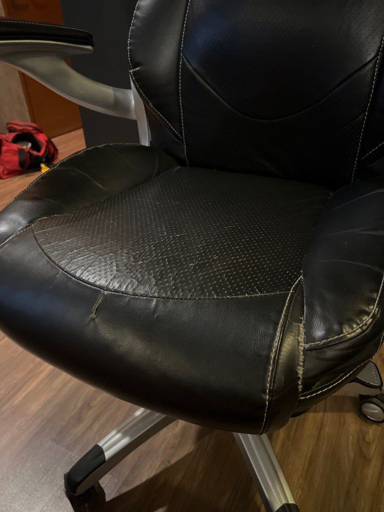 LaZBoy Active Lumbar Manager Chair, Furniture & Home Living, Office