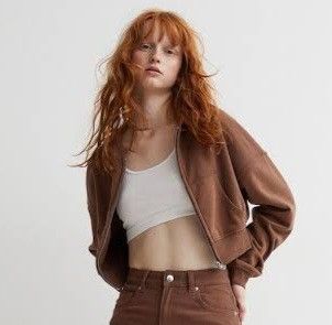 LF: H&M Zip Up Cropped Hoodie (Category: Coats, Jackets and Outerwear) located in Naga. Submitted by colecurate (Listing ID 1246388912, Image 2). Description: LF: H&M Zip Up Cropped Hoodie BROWN Size: Medium or Large.